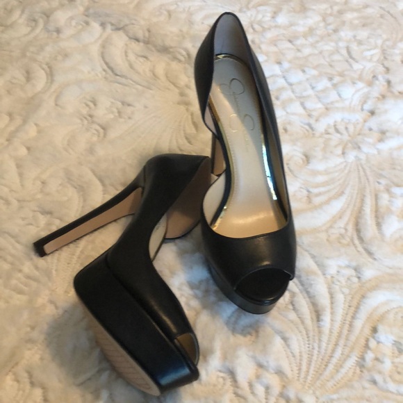 jessica simpson black peep toe heels